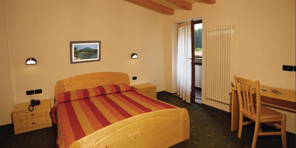 Hotel Italia Baselga di Pinè Pokoj fotografie